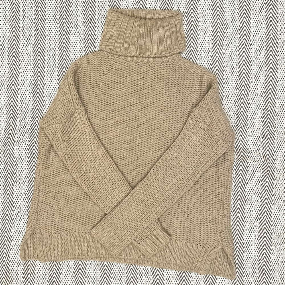 Vince turtle neck sweater